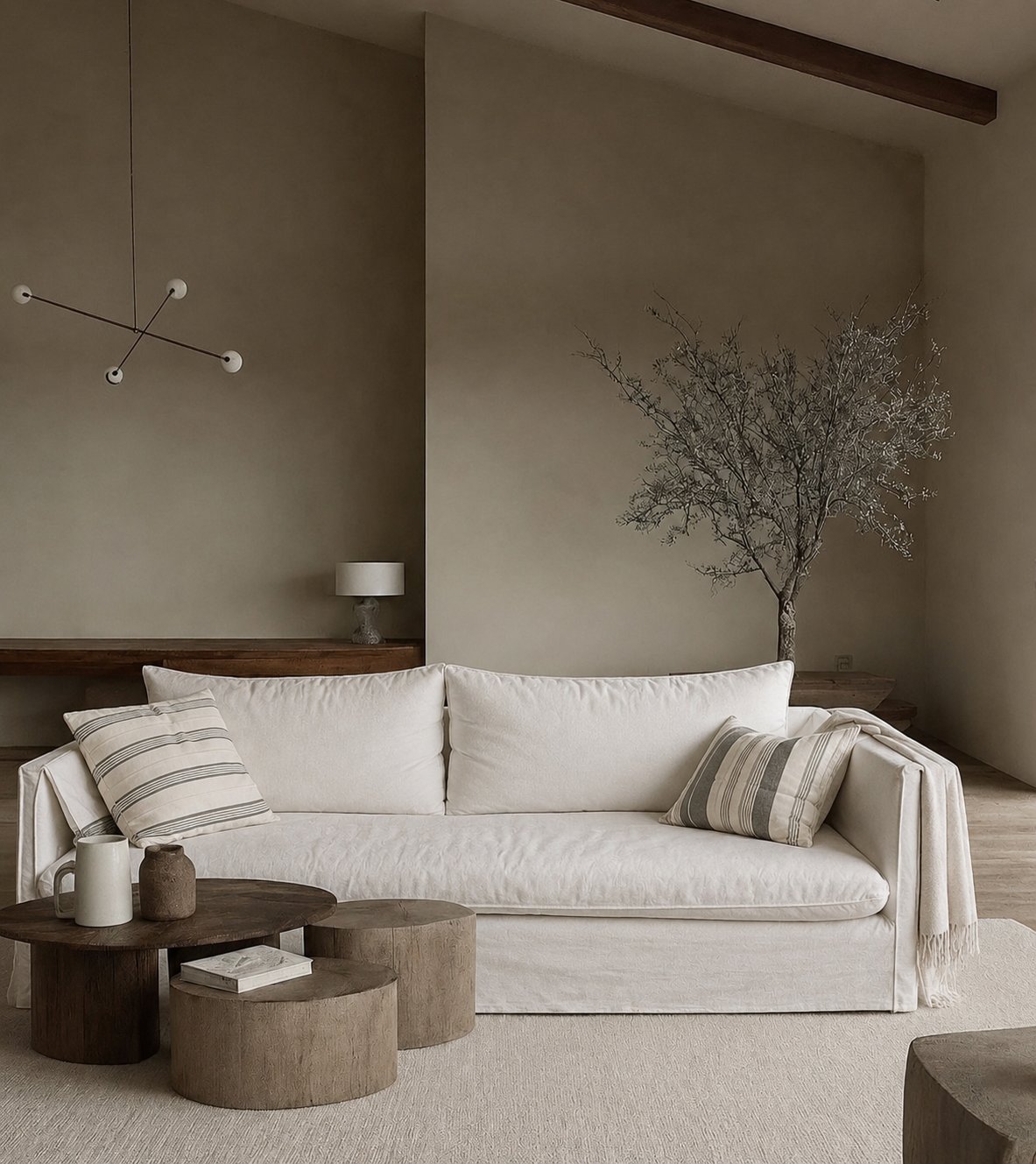 Living con sillón de diseño de Momento Cumbre